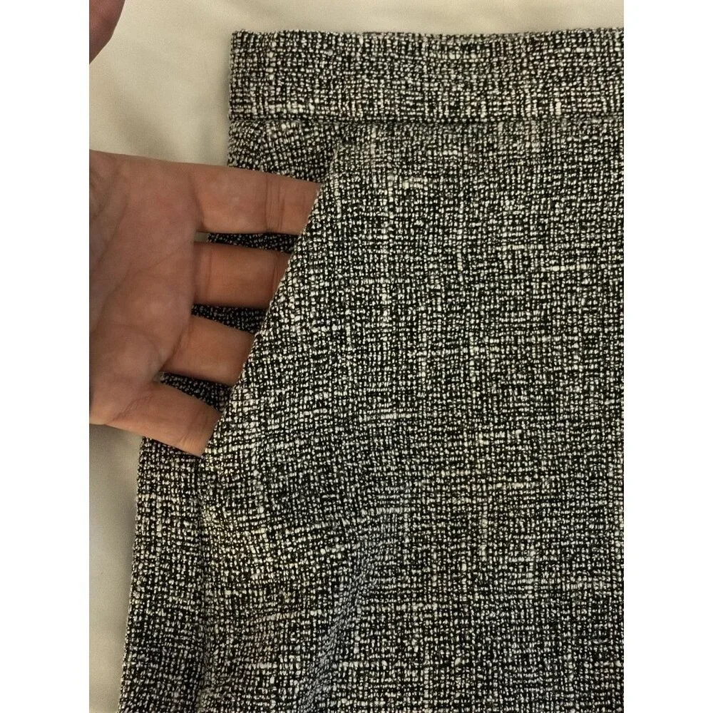 BANANA REPUBLIC Women's Blue And White Textured Faux Wrap Skirt Size 6